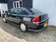 Opel Vectra - 2.2-16V Comfort