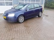 Volkswagen Golf - 1.6 FSI Sportline