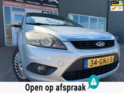 Ford Focus - 1.6 Titanium met parkeersensoren en bluetooth telefoon en cr