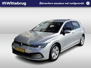 Volkswagen Golf - 1.0 eTSI Life / AUTOMAAT/ PARK. SENSOREN/ LED/ DIGITAL DASHB