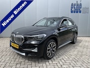 BMW X1 - xDrive20i High Executive X-line Trekhaak Navigatie Zwart Led