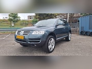 Volkswagen Touareg - 4.2 V8 automaat met kleurstelling
