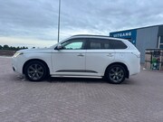 Mitsubishi Outlander - 2.0 Instyle 7 PERS AUT