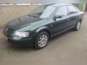 Volkswagen Passat - 1.6