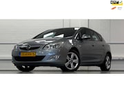Opel Astra - 1.4 Turbo Edition 140pk 17"LM Trekhaak PDC Navigatie