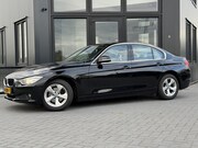 BMW 3-serie - 320i Upgrade Edition Leer | Clima | Cruise | Nwe oh beurt