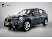 BMW X1 - SDrive18i Centennial High Executive (NAVIGATIE, PARKEERSENSO