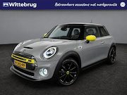 MINI Mini Electric - Essential 33 kWh / Navigatie / Camera / Parkeersensoren acht