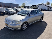 Toyota Avensis - 2.0 VVTi Executive