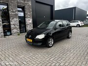 Volkswagen Polo - 1.4-16V Sportline