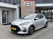 Toyota Yaris - 1.5 Hybrid First Edition NAVI KEYLESS LED NL-AUTO CLIMA LM-V