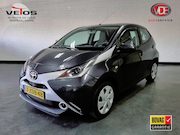 Toyota Aygo - 1.0 VVT-i x-play Automaat / achteruitrijcamera