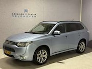 Mitsubishi Outlander - 2.0 PHEV instyle // TREKHAAK // LEDER // SCHUIFDAK