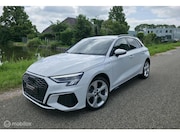 Audi A3 - Sportback 40 TFSI e S-Line / Navi / Trekh. / Carplay