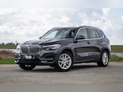 BMW X5 - xDrive45e High Executive CARPLAY / CAMERA / DEALER ONDERHOUD