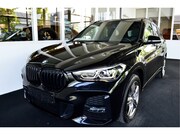 BMW X1 - xDrive20i M-Sportedition | 2.000kg Trekgewicht