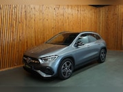Mercedes-Benz GLA-Klasse - 250 AMG LINE / Automaat / 360 Camera / Sfeerverlichting