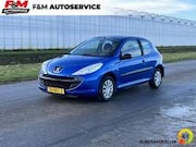 Peugeot 206 - + 1.1 XR