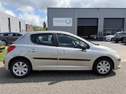 Peugeot 207 - 1.4-16V Color-line