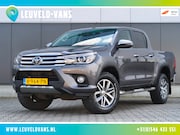 Toyota HiLux - 2.4 D-4D-F DOUBLE CAB AUTOMAAT LEER 3200KG TREKHAAK CLIMATE