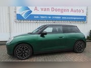 MINI Cooper S - E FAVOURED M 54.2KWH, Pano, Led, Navi, Camera