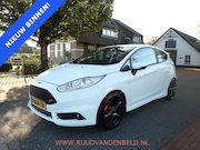 Ford Fiesta - 1.6 ST2 RECARO SPORTLEER / STOELVERWARMING / BLUETOOTH