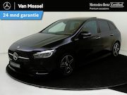 Mercedes-Benz B-klasse - 180 AMG Line Panoramadak / Keyless / Nightpakket / Parkeerca