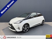 Toyota Yaris - 1.5 Hybrid Bi-Tone Plus | Pano dak | PDC Achter | 10 jr GARA