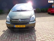 Citroën Xsara Picasso - 2.0i-16V Caractèren net grote beurt gehad van 800 euro reken