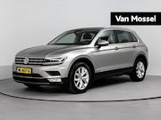 Volkswagen Tiguan - 1.4 TSI ACT Highline | Elektrische trekhaak | Panorma dak |