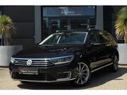 Volkswagen Passat - Variant 1.4 TSI GTE Highline 218pk Panoramadak/Trekhaak/360C