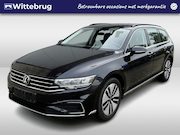 Volkswagen Passat - Variant 1.4 TSI PHEV GTE / AUTOMAAT/ LEDER/ CRUISE/ CLIMA/ S