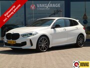 BMW 1-serie - M135i xDrive Executive Edition 306 PK, Full LED / Carplay /