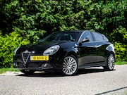 Alfa Romeo Giulietta - 1.4 T Distinctive | Trekhaak| Carbon |