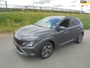 Hyundai Kona - Hyundai Kona 1.6 GDI Hybrid airco trekhaak navigatie lmv