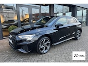 Audi A3 - Sportback 40 TFSI e S Line I 18 inch I LED