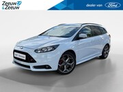 Ford Focus - Wagon 2.0 EcoBoost ST-3 | Recaro-Stoelen | Parkeer Camera |