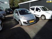 Peugeot 107 - 1.0 Active zeer Airco led. NL auto 73969 . NL Auto met nap k