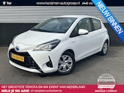 Toyota Yaris - 1.5 Hybrid Design Navigatie, Achteruitrijcamera, Parkeersens