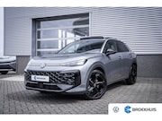 Volkswagen T-Roc - 1.5 eTsi R-Line First Edition | Achteruitrijcamera | Elektri