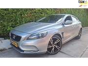 Volvo V40 - 2.0 D2 Momentum Business