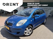 Toyota Yaris - 1.3 VVTi Terra | All-season | Airco | Trekhaak | Radio |