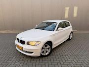 BMW 1-serie - 116i Business Line nieuwe ketting|Climate control|Bluetooth