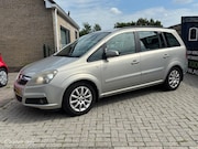 Opel Zafira - 2.2 Temptation 7 persoon | airco | trekhaak | cruise |