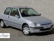 Peugeot 106 - 1.1 XT / Stuurbekrachtiging / Elektrische ramen / APK tot ju