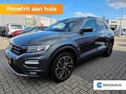 Volkswagen T-Roc - 1.5 TSI Style Adaptieve Cruise | Trekhaak | 18" Lichtmetaal 