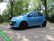Peugeot 107 - 1.0-12V XS