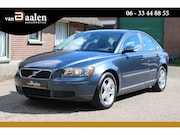Volvo S40 - 2.4 KINETIC AUTOMAAT 140Pk AIRCO CRUISE TREKHAAK ORG NL 1220