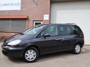 Peugeot 807 - 2.0 ST NAP Trekhaak PDC Cruise Airco APK