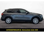 Volkswagen Touareg - 3.0 TDI Grijs Kenteken ACC Luchtvering Comfortstoelen Trekha